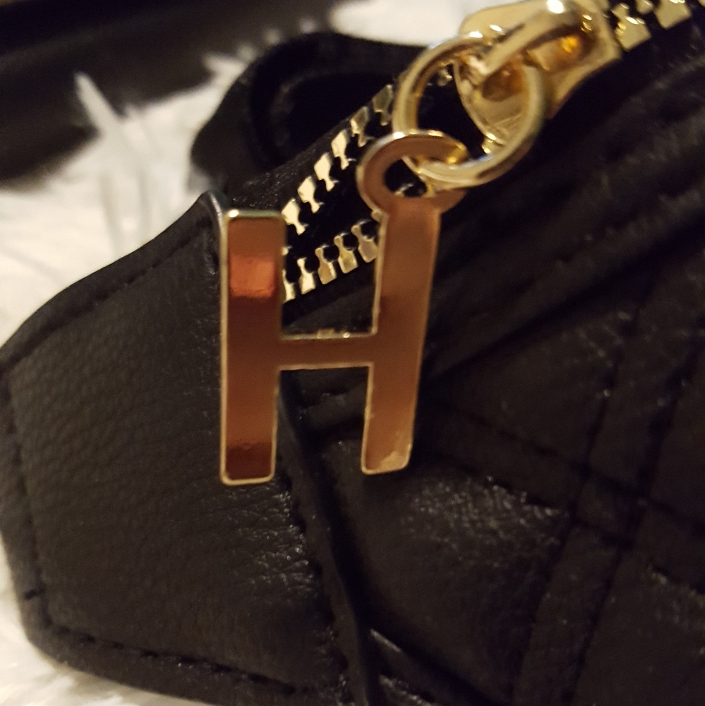 Hogwarts Fanny Pack & Wallet ( free gift) - Picture 4 of 12